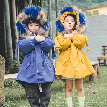 Custom White Duck Down Outdoor Parka Winter Jacket Children′s Coats Kids Clothing with Fur